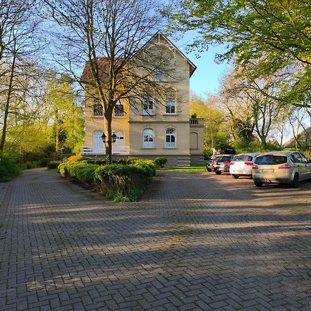 Emily'S Deichbude In Einer Historischen Villa In Dornumersiel Exterior foto